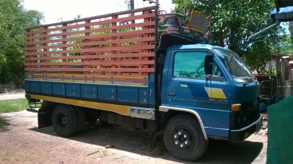 ขาย 6 ล้อ NPR ปี 34 คัสซีสวย เครื่อง 4BE1 110 แรงม้า เฟืองท้าย F เกียร์สั้น ทะเบียนพร้อมโอนราคาต่อรองได้