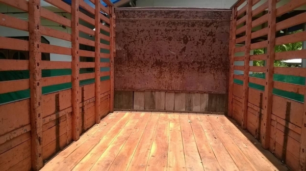 ขาย 6 ล้อ NPR ปี 34 คัสซีสวย เครื่อง 4BE1 110 แรงม้า เฟืองท้าย F เกียร์สั้น ทะเบียนพร้อมโอนราคาต่อรองได้