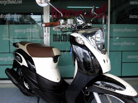 Fino คลาสสิค รุ่นขายดี สีขาวดำ รถเดือน มีนาคม ปี 2556 ไมล์ 15***โล สภาพดีมาก แถม 3 รายการ 23900