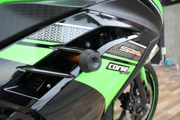 ขายNinja250(2013) ท่อCORSE ITALY (fullsystem) ขายNinja250(2013) ท่อCORSE ITALY (fullsystem)