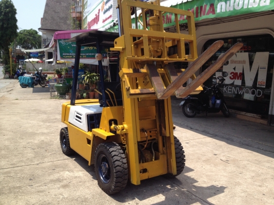 ฟอร์คลิฟท์ KOMATSU  2 ton