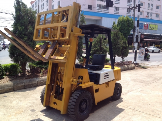 ฟอร์คลิฟท์ KOMATSU  2 ton