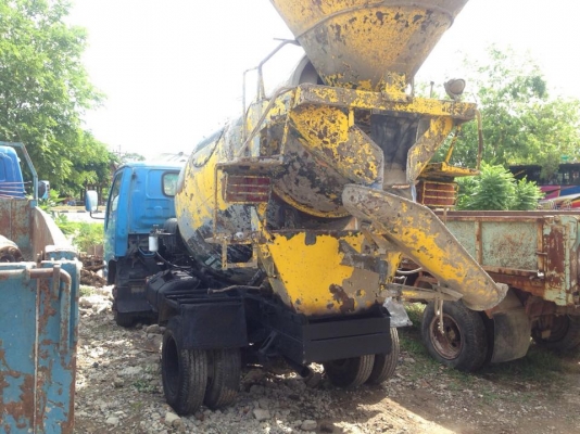 ขาย รถหกล้อ ประกอบโม่ปูน 3 คิว ทะเบียนครบ แจ้งเป็นรถโม่ปูนแล้ว