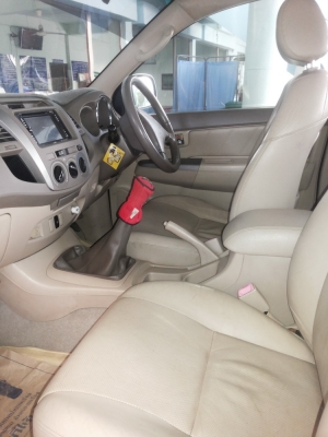 ต้องการขายTOYOTA, HILUX ตัว TOB ( PRERUNNER)   ลดราคา 320,000 บาท