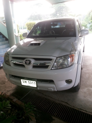 ต้องการขายTOYOTA, HILUX ตัว TOB ( PRERUNNER)   ลดราคา 320,000 บาท