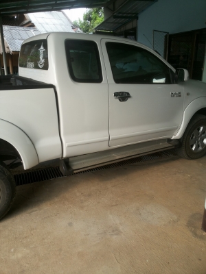 ต้องการขายTOYOTA, HILUX ตัว TOB ( PRERUNNER)   ลดราคา 320,000 บาท