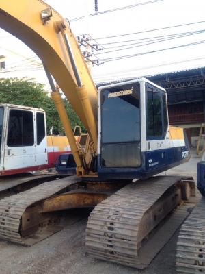 ขายรถแมคโค KOMATSU PC200-5 ไฟฟ้าครบ มีเล่มทะเบียน สภาพสวย
