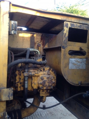 ขายรถแมคโค KOMATSU PC200-5 ไฟฟ้าครบ มีเล่มทะเบียน สภาพสวย