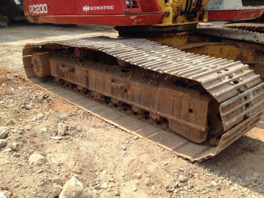 ขายรถแมคโค KOMATSU PC200-5 ไฟฟ้าเต็ม ทำงานดี สภาพสวย ขายรถแมคโค KOMATSU PC200-5 ไฟฟ้าเต็ม ทำงานดี สภาพสวย