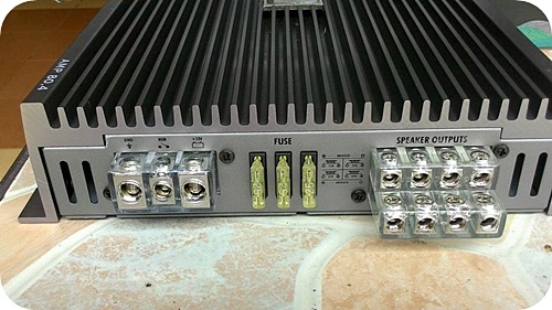 Amp 4 ch ZION 100 วัตต์*4 ชาแนล Amp 4 ch ZION 100 วัตต์*4 ชาแนล