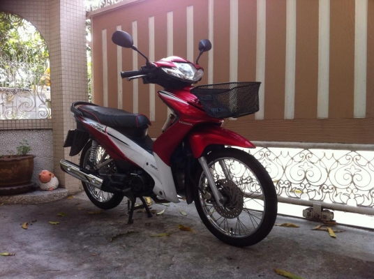 ขออนุญาติขาย HONDA WAVE 110-i NEW รุ่นบังลมใหญ่ ท่อมีกันร้อน โอนให้ฟรีครับ