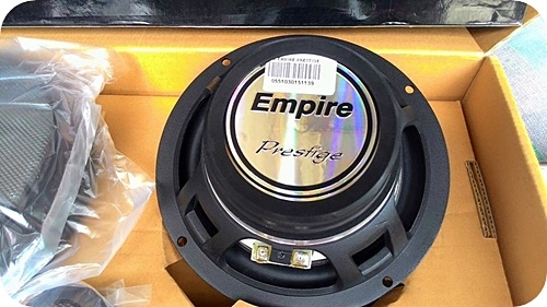 ลำโพง 6 นิ้ว Empire prestige กรวยเคฟล่าไฮเอนตัวแข่งขันชนะเลิศอันดับหนึ่ง SQ มือหนึ่งอุปกรณ์ครบชุดพร้อมกล่องพาสสิพและแหลม ราคา 3,800 บาท