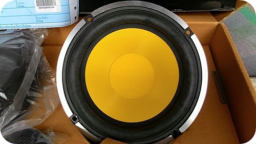 ลำโพง 6 นิ้ว Empire prestige กรวยเคฟล่าไฮเอนตัวแข่งขันชนะเลิศอันดับหนึ่ง SQ มือหนึ่งอุปกรณ์ครบชุดพร้อมกล่องพาสสิพและแหลม ราคา 3,800 บาท