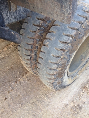 ขาย HINO 3M สองเพลาดั๊ม กระบะเหล็กสามมิตร รถปี 38