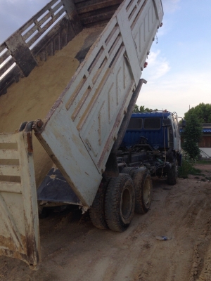 ขาย HINO 3M สองเพลาดั๊ม กระบะเหล็กสามมิตร รถปี 38