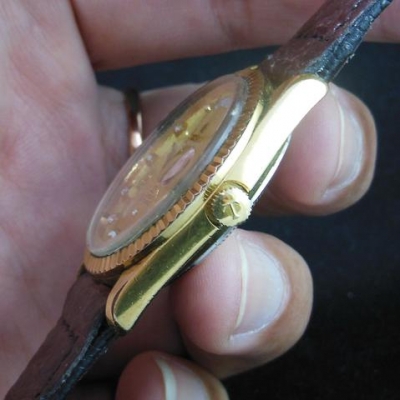 (ขายไปแล้วครับ) นาฬิกา TITONI Cosmo King Automatic Day-Date สวยหรู