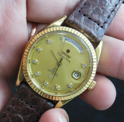 (ขายไปแล้วครับ) นาฬิกา TITONI Cosmo King Automatic Day-Date สวยหรู