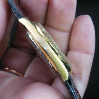 (ขายไปแล้วครับ) นาฬิกา TITONI Cosmo King Automatic Day-Date สวยหรู