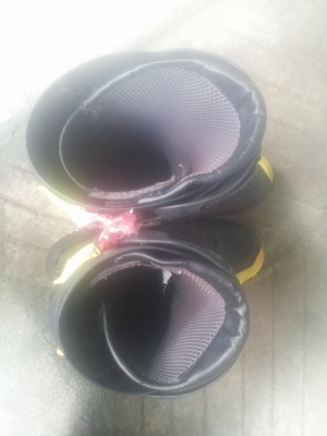 รองเท้าเรซซิ่ง รองเท้าเรซซิ่ง