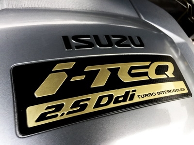 **D-max ปี10 superplatinum 2.5Ddi Hilander cab เกียร์ธรรมดา สีดำ เลขไมล์น้อย ใช้รักษา ดูแลอย่างดี**