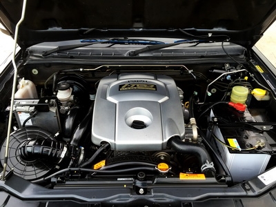 **D-max ปี10 superplatinum 2.5Ddi Hilander cab เกียร์ธรรมดา สีดำ เลขไมล์น้อย ใช้รักษา ดูแลอย่างดี**