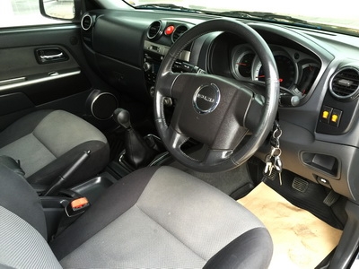 **D-max ปี10 superplatinum 2.5Ddi Hilander cab เกียร์ธรรมดา สีดำ เลขไมล์น้อย ใช้รักษา ดูแลอย่างดี**