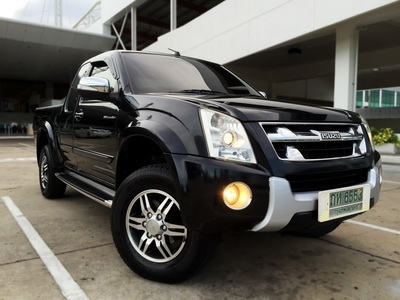 **D-max ปี10 superplatinum 2.5Ddi Hilander cab เกียร์ธรรมดา สีดำ เลขไมล์น้อย ใช้รักษา ดูแลอย่างดี**