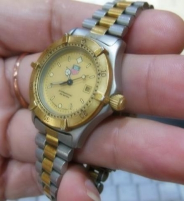 (ขายไปแล้ว) นาฬิกา TAG HEUER S2000
