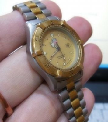 (ขายไปแล้ว) นาฬิกา TAG HEUER S2000