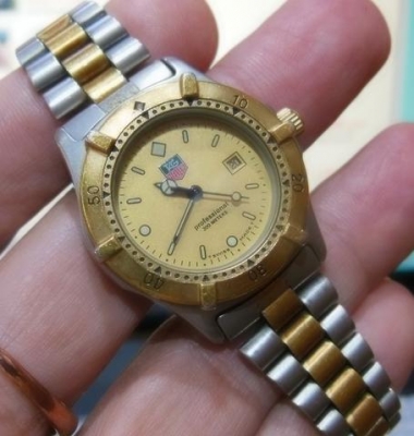 (ขายไปแล้ว) นาฬิกา TAG HEUER S2000