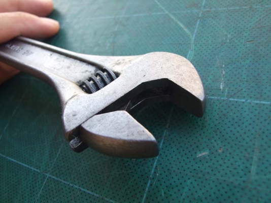 ประแจเลื่อน BAHCO 71 ขนาด 8"