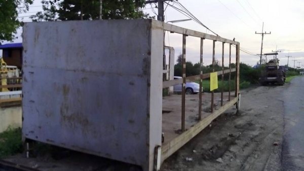 กระบะพื้นเรียบ ตรงหน้า 6 ข้างหน้า 6 เหล็กขวางหน้า 4 สภาพสวย กระบะพื้นเรียบ ตรงหน้า 6 ข้างหน้า 6 เหล็กขวางหน้า 4 สภาพสวย