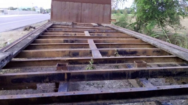 กระบะสิบล้อ ไม่มีแผงข้าง ยาว 6 เมตร 8 สภาพสวย กระบะสิบล้อ ไม่มีแผงข้าง ยาว 6 เมตร 8 สภาพสวย