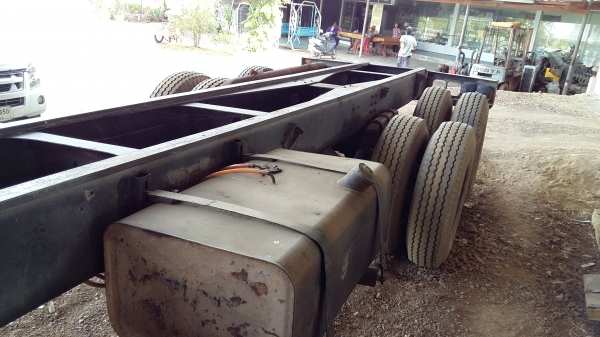 ขายหัวคัชซี12ล้อเพลาเดี่ยวสภาพสวย