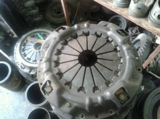 ฟลายวีล,เฟื่องหลัง/หวีคลัทช์,จานกด HINO,ISUZU,MITSUBISHI,NISSAN เก่าญี่ปุ่น ฟลายวีล,เฟื่องหลัง/หวีคลัทช์,จานกด HINO,ISUZU,MITSUBISHI,NISSAN เก่าญี่ปุ่น