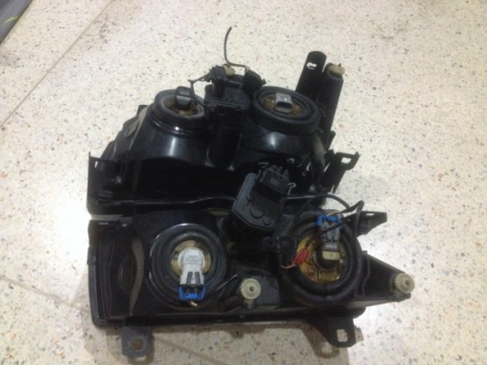 ไฟหน้า BMW E36 ของเก่าญี่ปุ่นเเท้สภาพตามรูปคู่ละ
