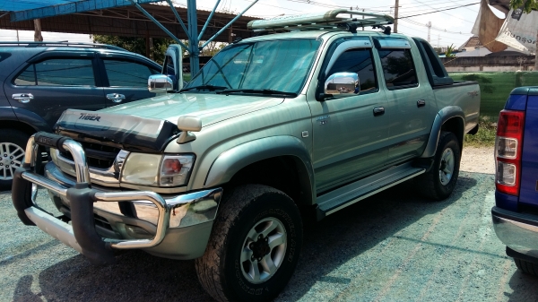 ขายD4D/4&times;4/4ประตู/เครื่อง2.5/รถสวยๆเครื่องดีเกียรดี