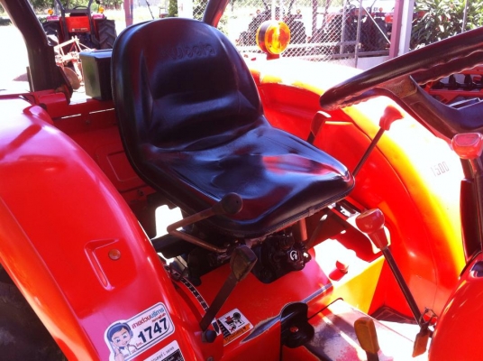 ขายรถไถ Kubota L3608(4WD) พร้อมใบมีดคานบนและผานพรวนช้าง สีเดิม รถพร้อมใช้งาน ขายรถไถ Kubota L3608(4WD) พร้อมใบมีดคานบนและผานพรวนช้าง สีเดิม รถพร้อมใช้งาน