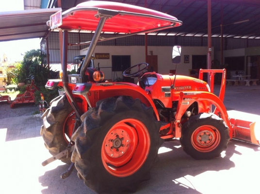 ขายรถไถ Kubota L3608(4WD) พร้อมใบมีดคานบนและผานพรวนช้าง สีเดิม รถพร้อมใช้งาน