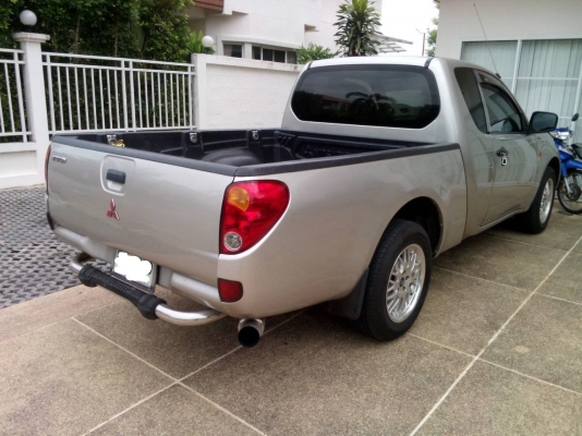 Mitsubishi Triton ปี 05