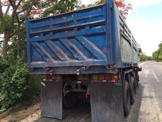 ขายสิบล้อนางฟ้า 240 ปี 39 สวยๆ ยางเต็มทั้งสิบเส้น ขายสิบล้อนางฟ้า 240 ปี 39 สวยๆ ยางเต็มทั้งสิบเส้น