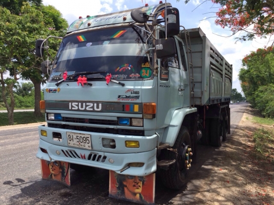 ขายสิบล้อนางฟ้า 240 ปี 39 สวยๆ ยางเต็มทั้งสิบเส้น ขายสิบล้อนางฟ้า 240 ปี 39 สวยๆ ยางเต็มทั้งสิบเส้น