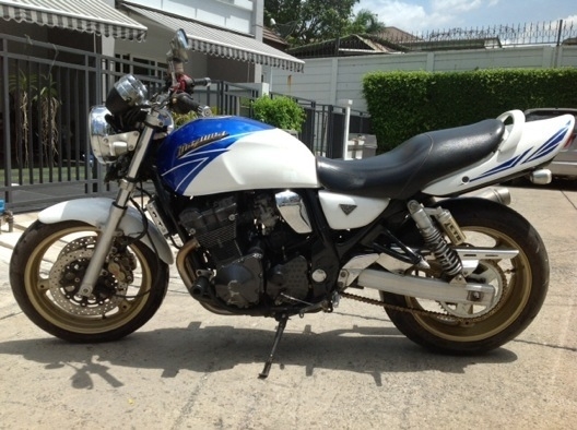 Suzuki inazuma y 2001 คารบูไฟฟ้า inv สพมแท้