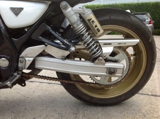 Suzuki inazuma y 2001 คารบูไฟฟ้า inv สพมแท้