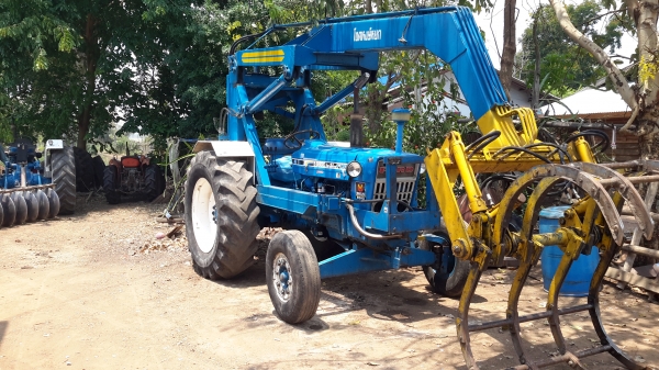 ขายรถคีบอ้อยคีบหน้ากลกิจเครื่อง6600ท้าย77