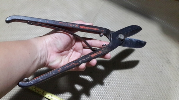 กรรไกรตัดโลหะ  MADE IN ENGLAND