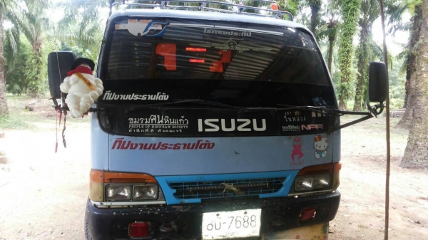 หดล้อ อีซูชุ NPR120 ดั้ม5คิวสามมิตร3.80ม.ปี40 แอร์เย็น power สภาพดีบางเดิม รถใช้งานตลอด  เอกสาร ทะเบียน ม.79 แล้ว "ราคา525,000บ"ต่อรองได้เลย ครับ