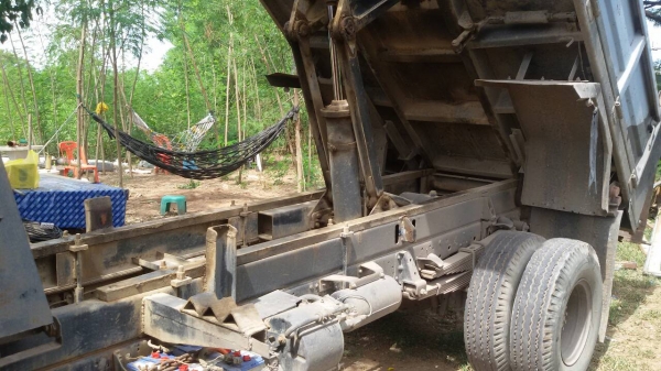 หดล้อ อีซูชุ NPR120 ดั้ม5คิวสามมิตร3.80ม.ปี40 แอร์เย็น power สภาพดีบางเดิม รถใช้งานตลอด  เอกสาร ทะเบียน ม.79 แล้ว "ราคา525,000บ"ต่อรองได้เลย ครับ