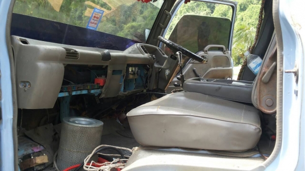 หดล้อ อีซูชุ NPR120 ดั้ม5คิวสามมิตร3.80ม.ปี40 แอร์เย็น power สภาพดีบางเดิม รถใช้งานตลอด  เอกสาร ทะเบียน ม.79 แล้ว "ราคา525,000บ"ต่อรองได้เลย ครับ