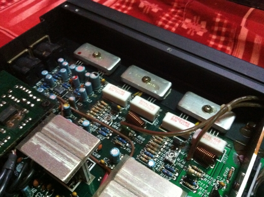 ขายแอมป์ BLAUPUNKT รุ่น BQX-320 (4ch) สภาพสวยๆรับประกันเสียงดีจริงๆครับ 2500.- ขายแอมป์ BLAUPUNKT รุ่น BQX-320 (4ch) สภาพสวยๆรับประกันเสียงดีจริงๆครับ 2500.-